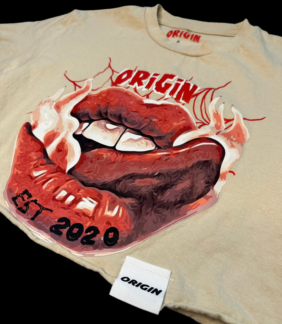 Graphic Lip Tee Crop Top - Valentine Drop 2024